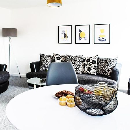 2 Bedroom Apartment Leamington Spa Hosted By Golden Key Lillington  Bagian luar foto