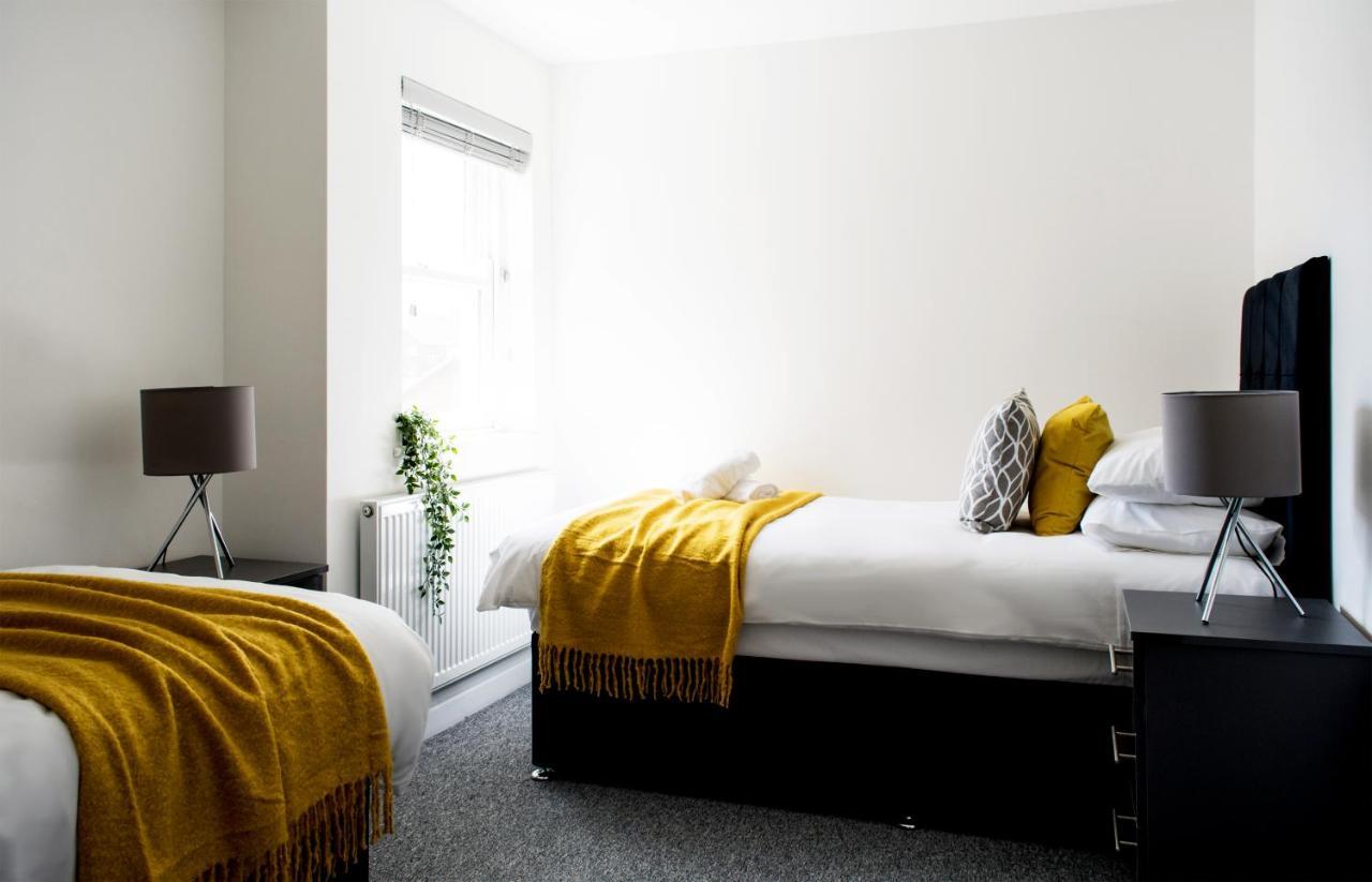 2 Bedroom Apartment Leamington Spa Hosted By Golden Key Lillington  Bagian luar foto
